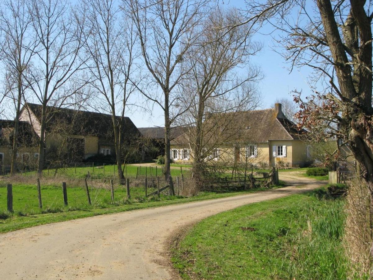 Maison Spacieuse Et Independante Avec Jardin Et Terrasse, Ideale Pour Observer La Nature En Sarthe - Fr-1-410-215 Rouperroux-le-Coquet Buitenkant foto