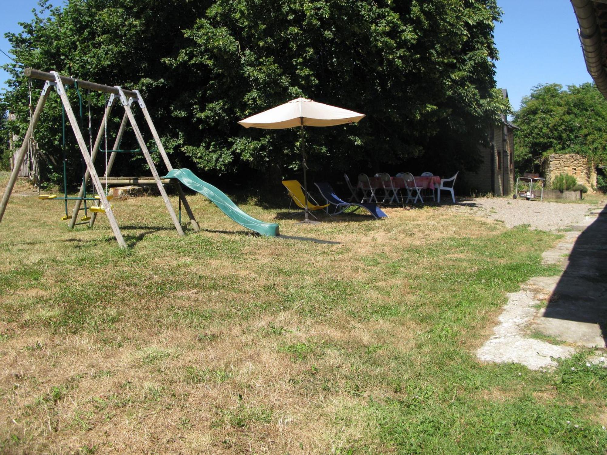 Maison Spacieuse Et Independante Avec Jardin Et Terrasse, Ideale Pour Observer La Nature En Sarthe - Fr-1-410-215 Rouperroux-le-Coquet Buitenkant foto